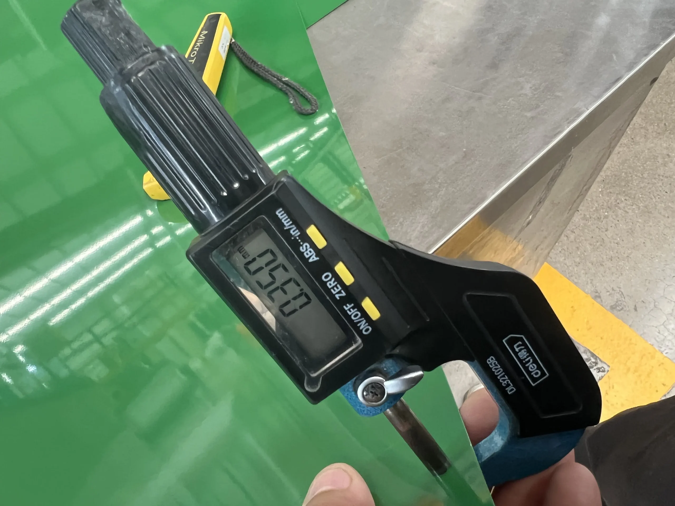 PVDF PPGI Coil undergoes thickness measurement